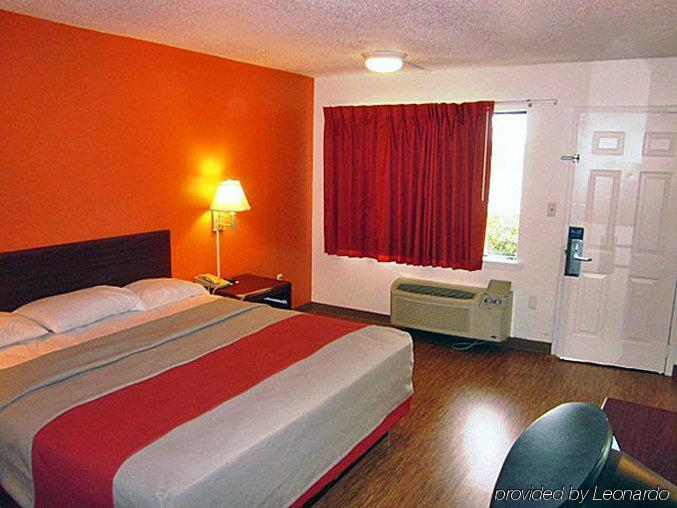 Super 7 Inn By Oyo Tupelo Hwy 178 מראה חיצוני תמונה